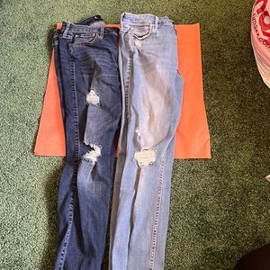 2 pair HOLLISTER MID RISE CROP SUPER SKINNY JEANS , light & dark , 9R
